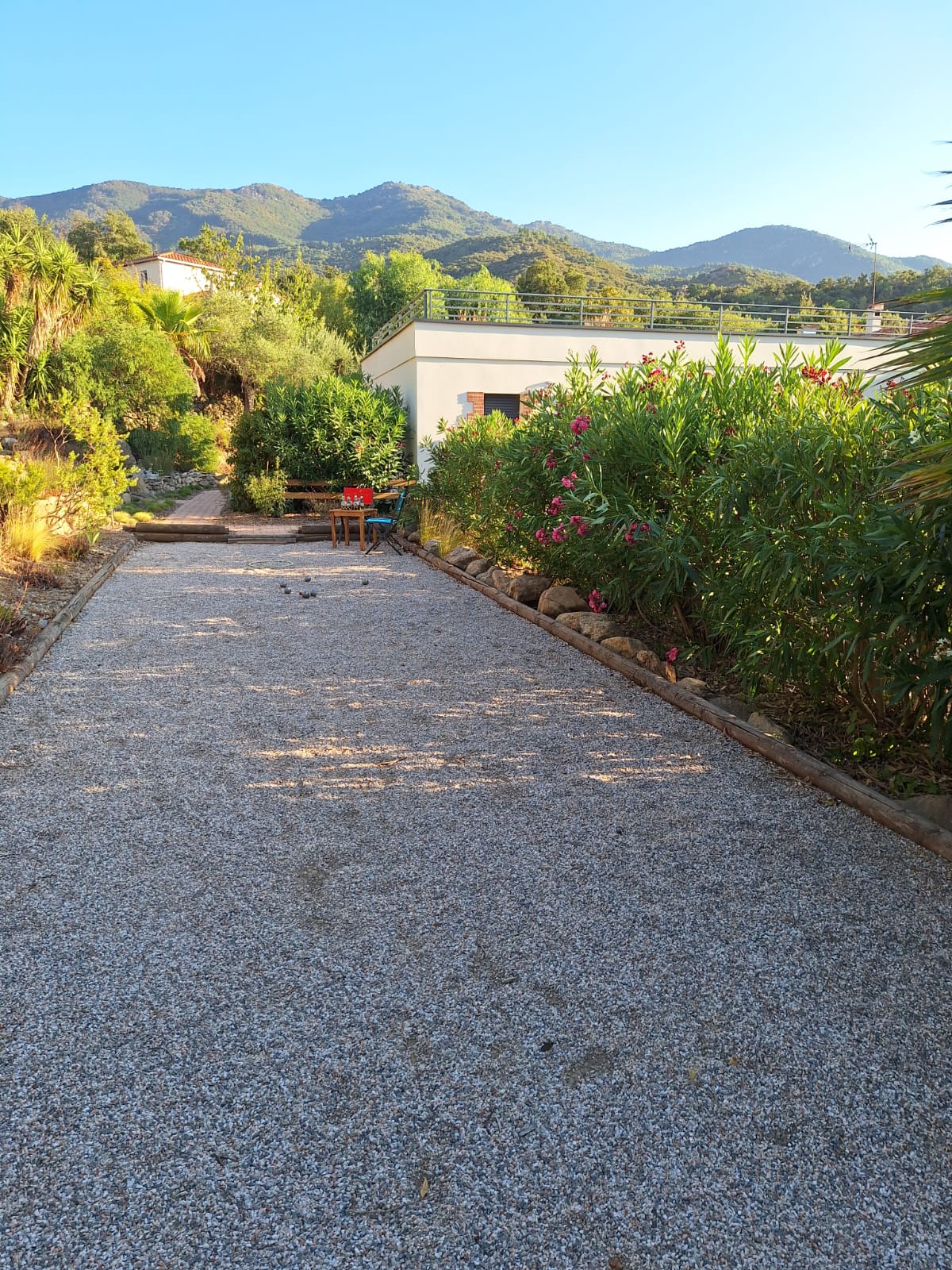 Terrain de pétanque — activités en famille, domaine vacances Roussillon